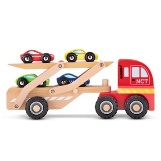 Car transporter with 4 vehicles